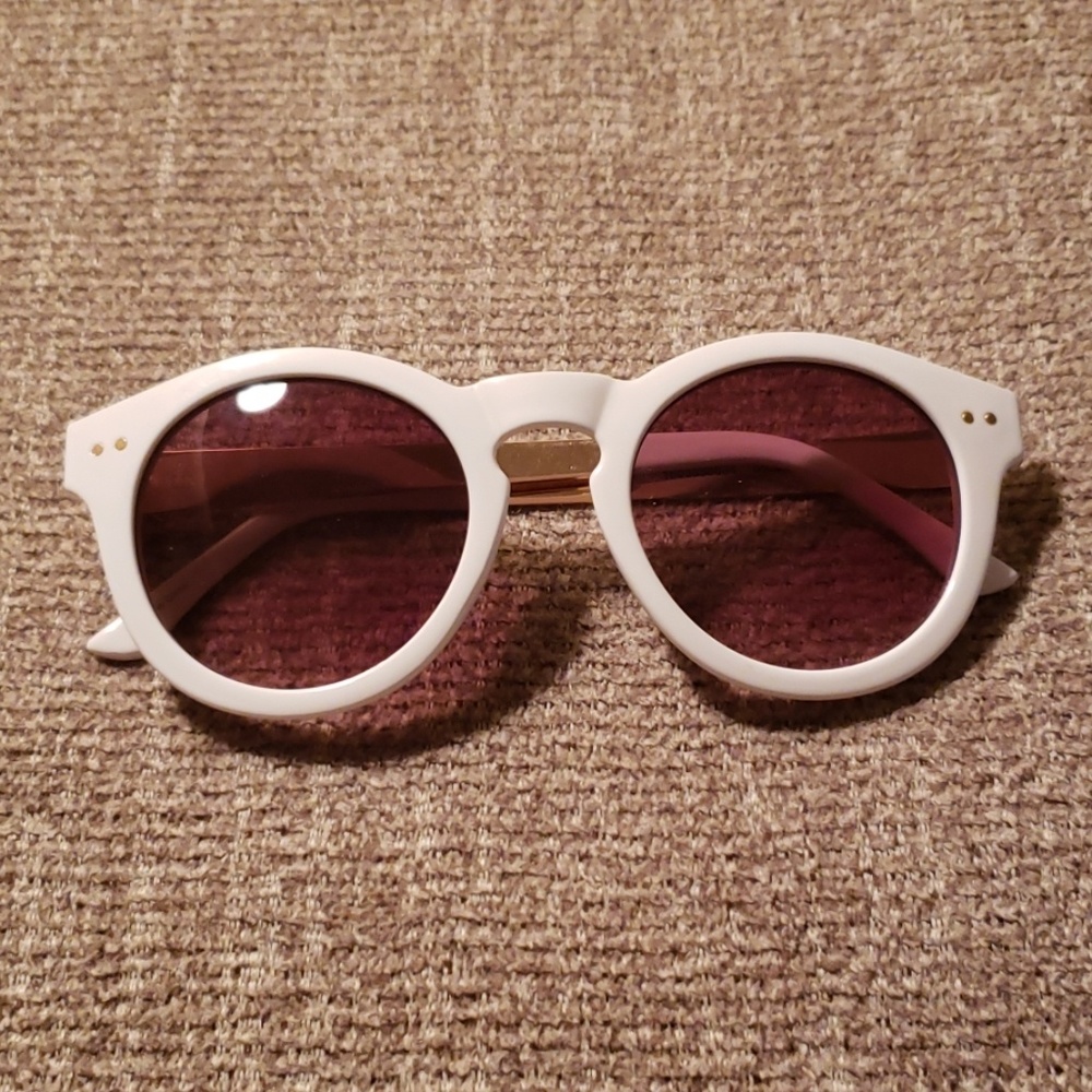 Round white sunglasses